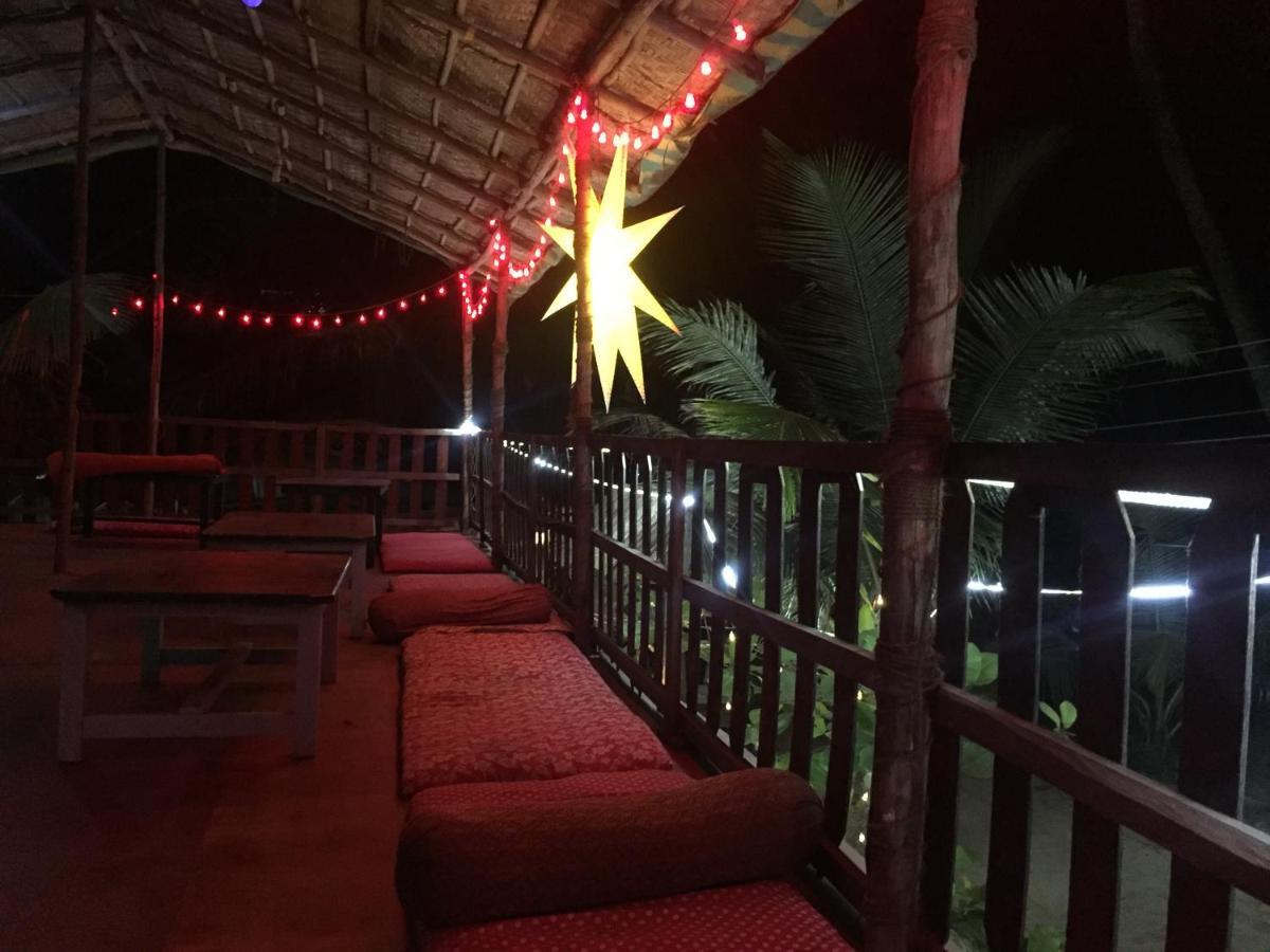 Secret Garden Arambol Hotel ภายนอก รูปภาพ