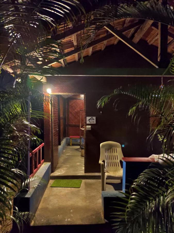 Secret Garden Arambol Hotel ภายนอก รูปภาพ