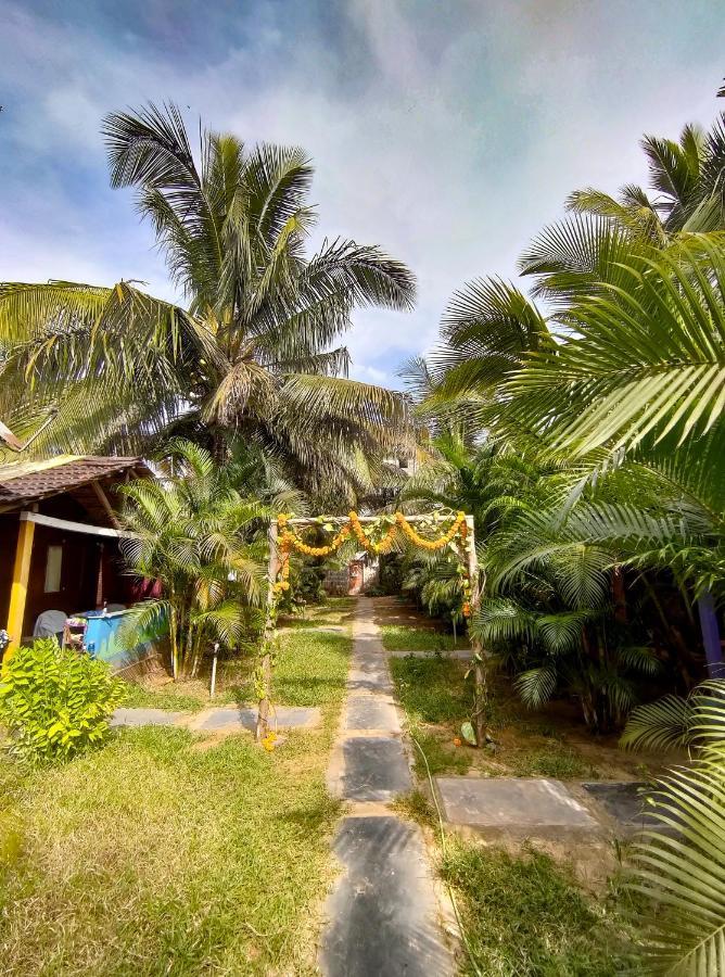 Secret Garden Arambol Hotel ภายนอก รูปภาพ