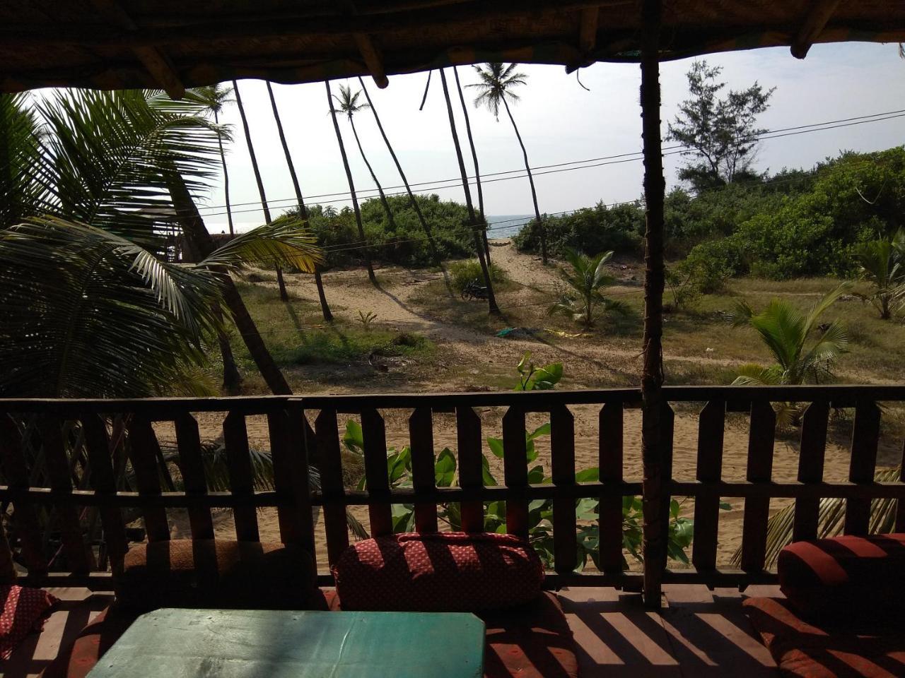 Secret Garden Arambol Hotel ภายนอก รูปภาพ