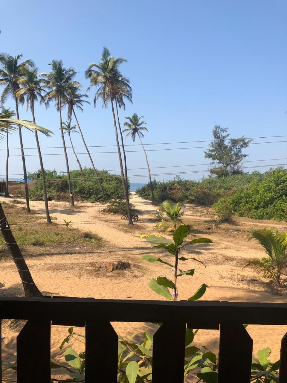 Secret Garden Arambol Hotel ภายนอก รูปภาพ