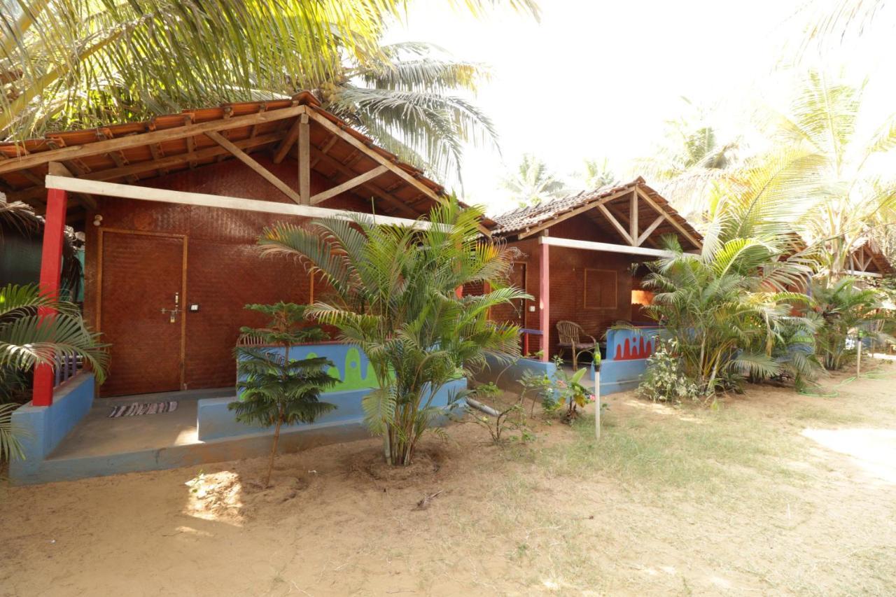 Secret Garden Arambol Hotel ภายนอก รูปภาพ