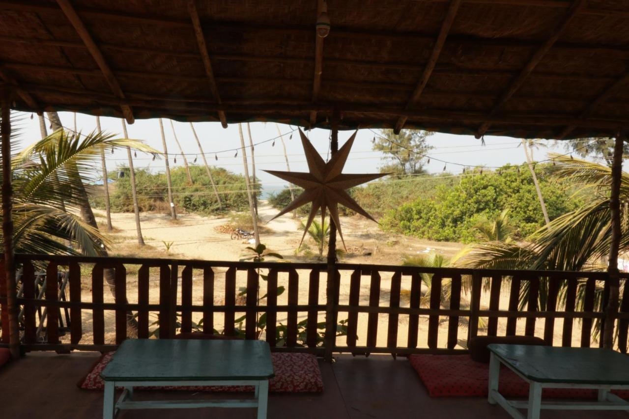Secret Garden Arambol Hotel ภายนอก รูปภาพ
